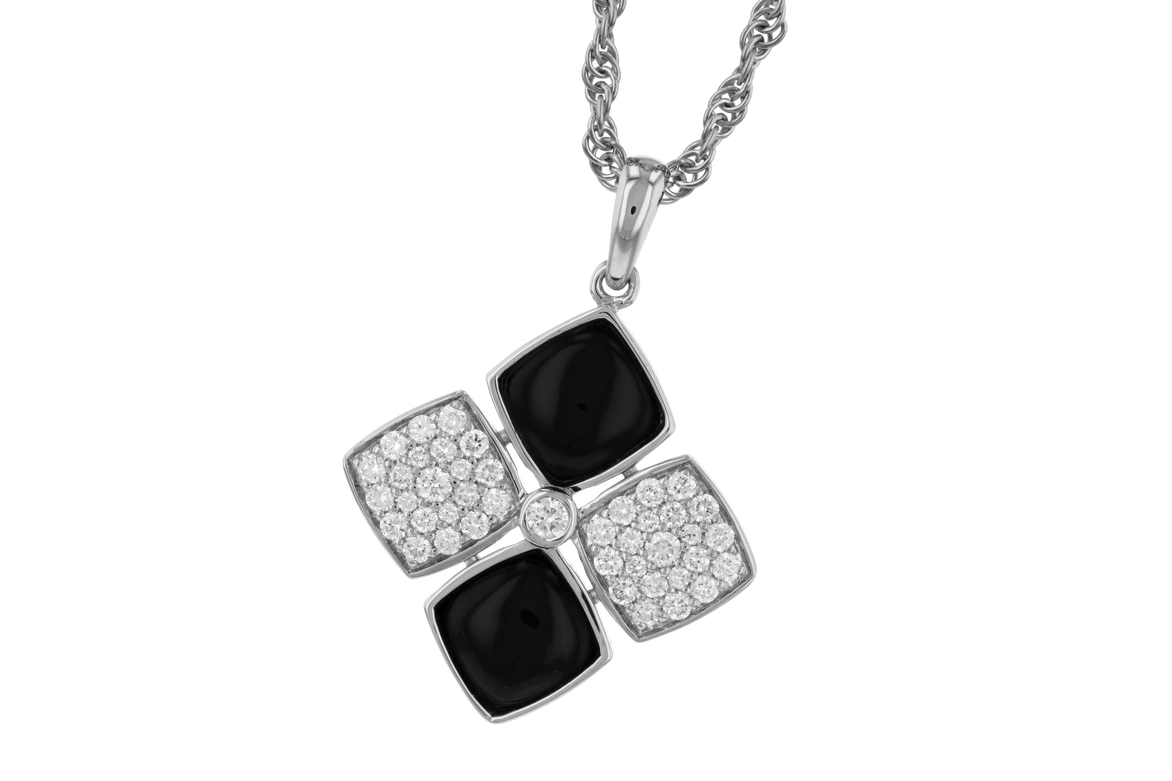 B330-28711: NECKLACE 1.23 TW ONYX 1.50 TGW