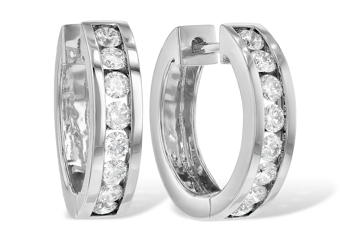 D240-30466: EARRINGS 1 CT TW