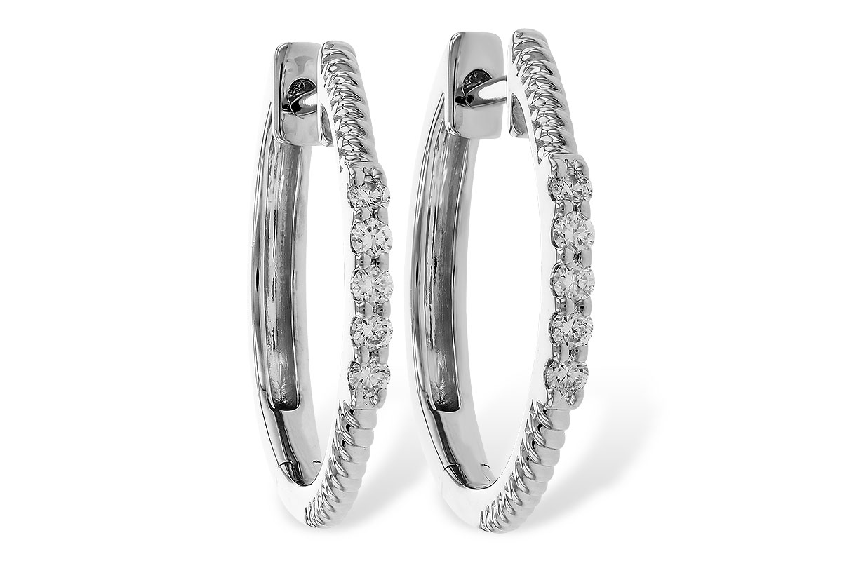 D329-41429: EARRINGS .11 TW