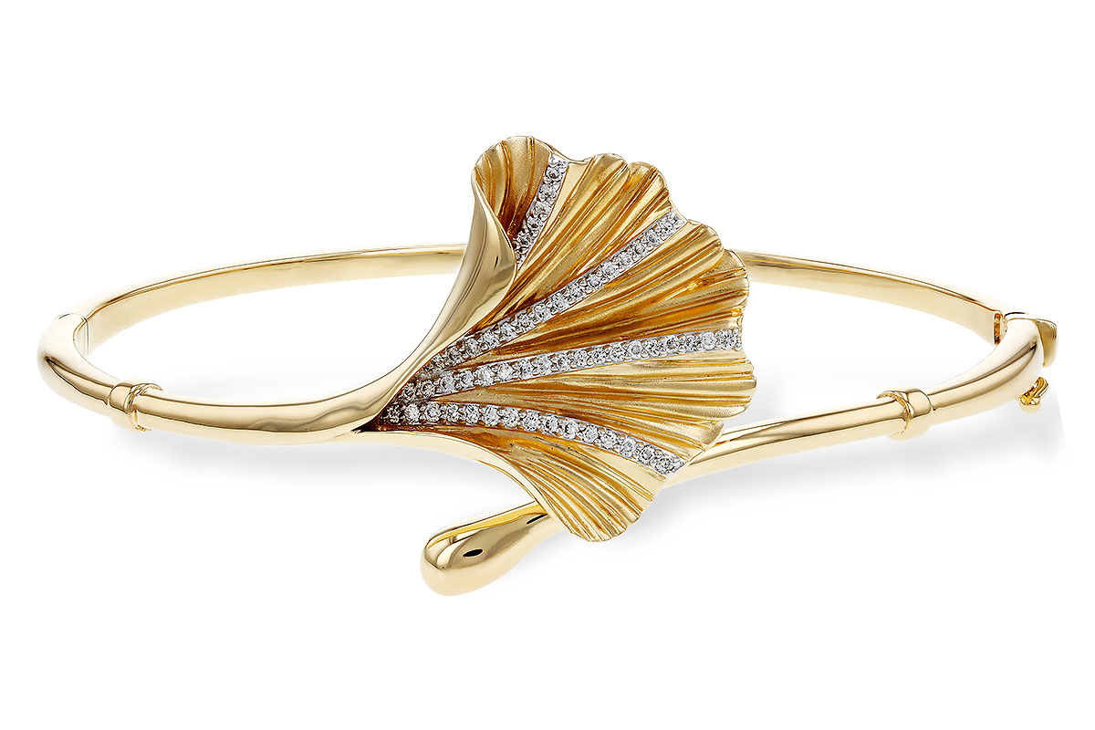 D329-44120: BANGLE .25 TW