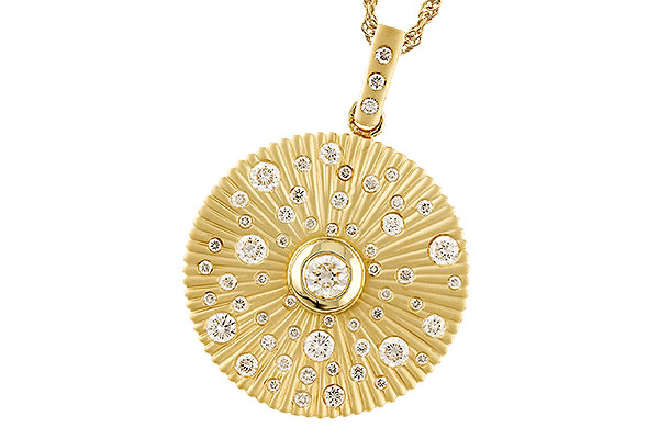 E238-51411: NECKLACE .73 TW