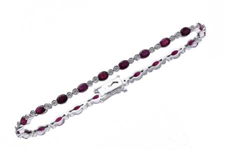 E238-54111: BRACELET 4.08 RUBY 4.55 TGW