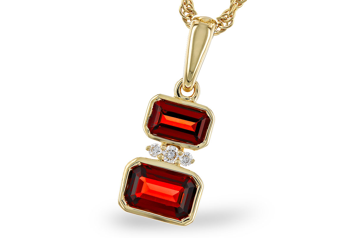 E329-38693: NECK .98 TW GARNET 1.01 TGW