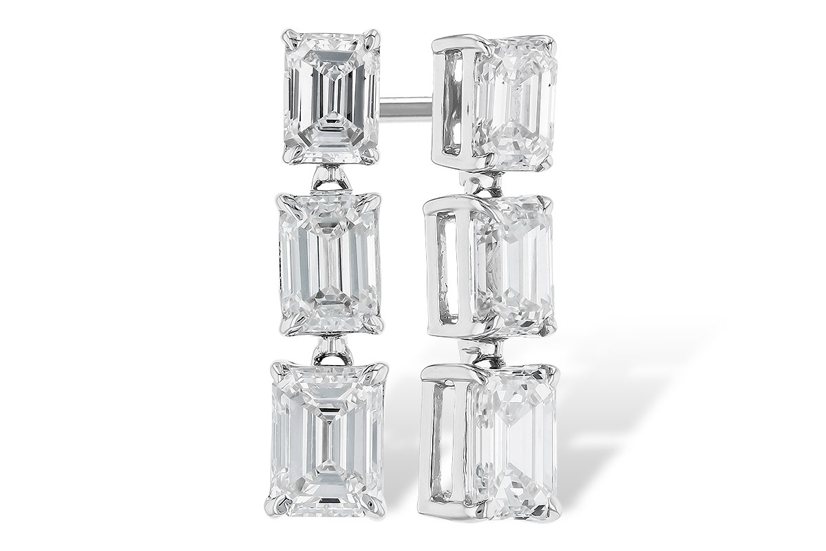 G328-46893: EARRINGS 1.12 TW EMERALD CUTS