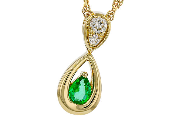 H329-40502: NECKLACE .10 EMERALD .16 TGW (4x3 EMER)