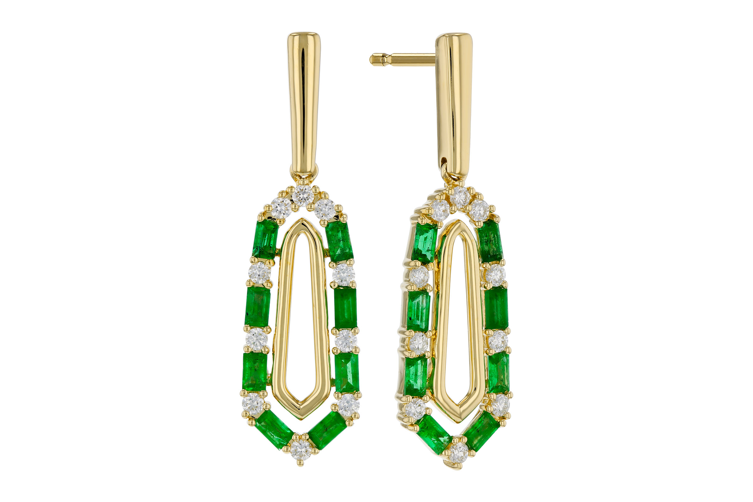 H330-30502: EARR .74 TW EMERALD 1.02 TGW