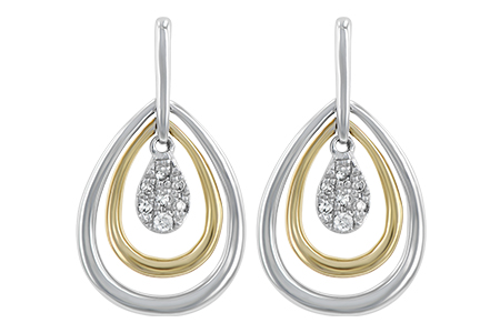 K238-49629: EARRINGS .06 TW