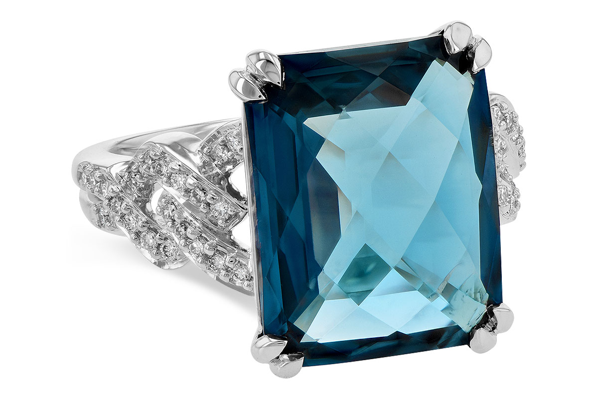 L244-82338: LDS RG 9.40 LONDON BLUE TOPAZ 9.60 TGW (15x12MM)