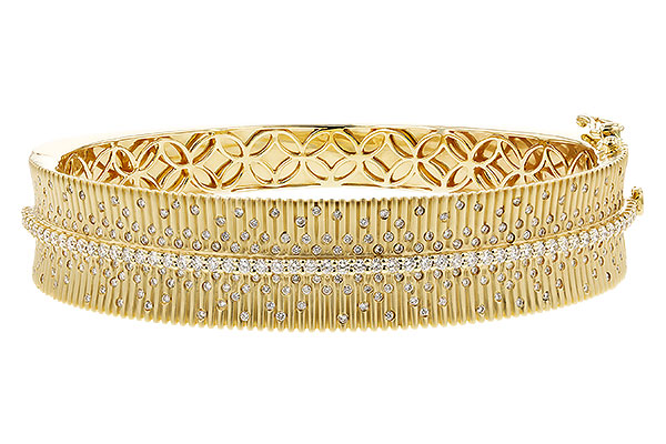M239-36874: BANGLE BRACELET 1.94 TW (63X54MM)